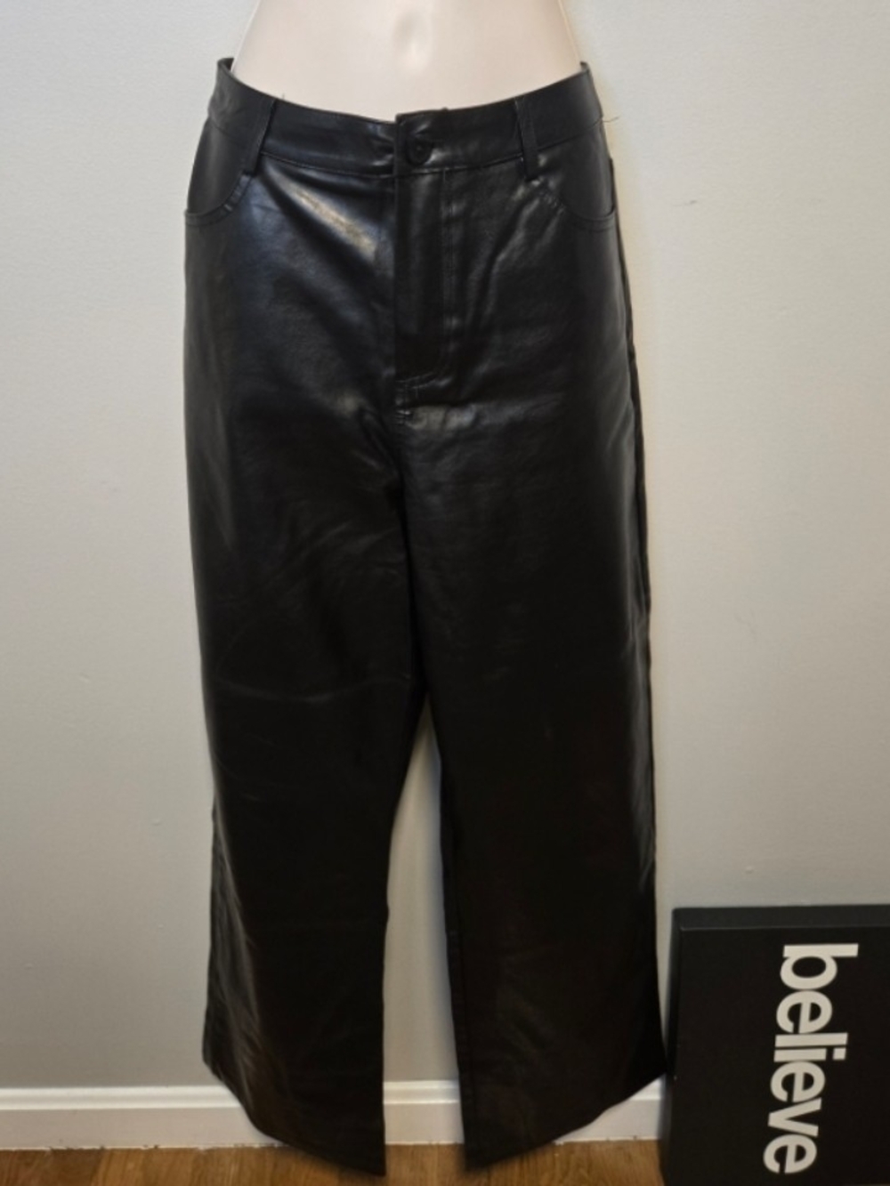 Women's Black Faux Leather Wide-Leg Pants Medium